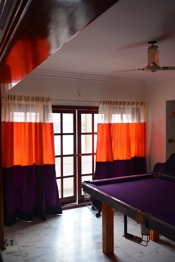 Social Rehab Downtown Hostel บังกาลอร์ ภายนอก รูปภาพ