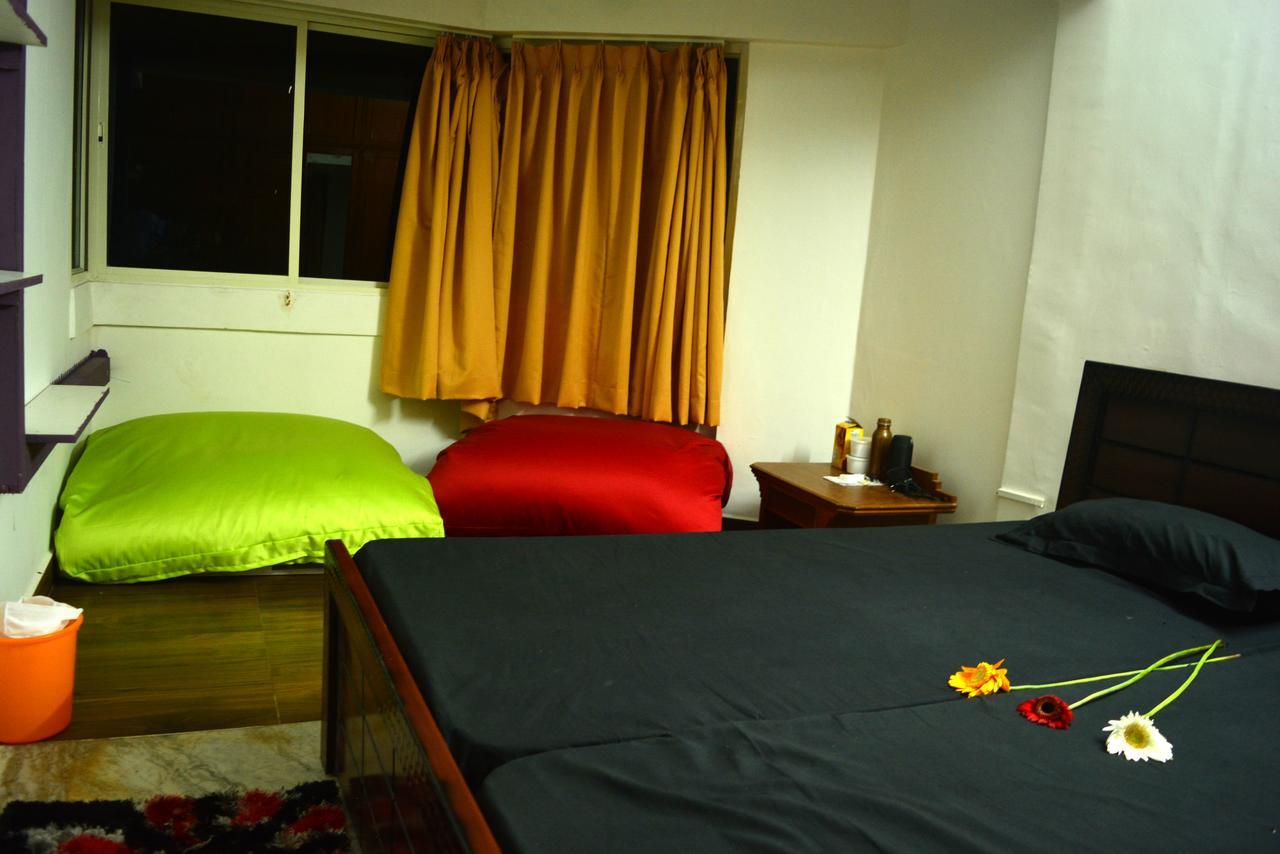 Social Rehab Downtown Hostel บังกาลอร์ ภายนอก รูปภาพ