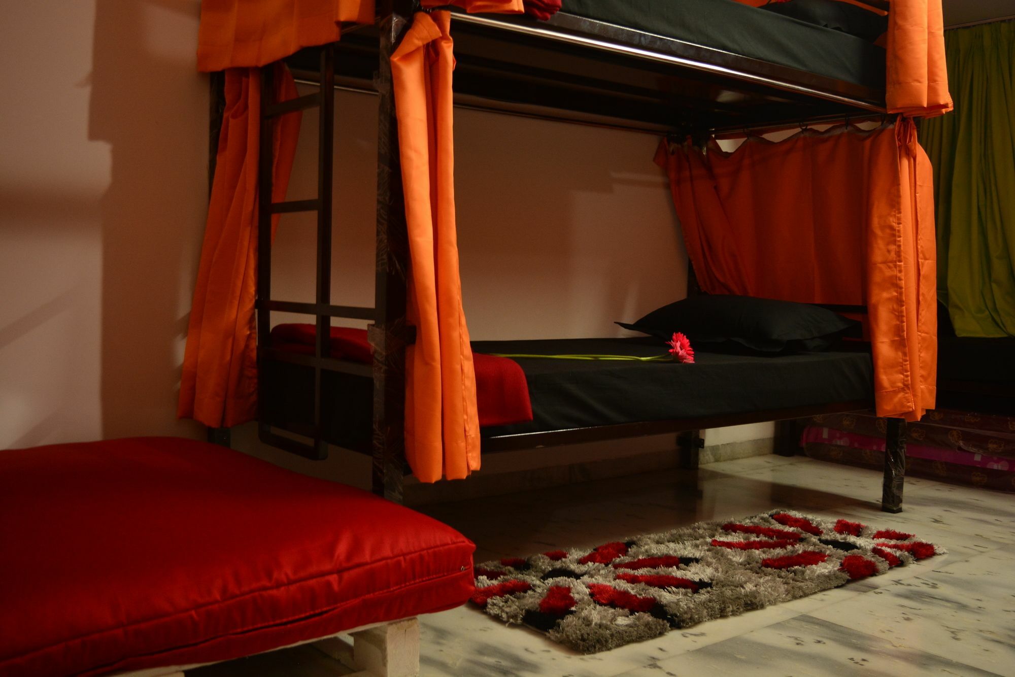 Social Rehab Downtown Hostel บังกาลอร์ ภายนอก รูปภาพ